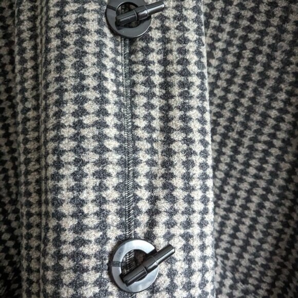 PINK V-Neck Sweatshirt in Green Pepper - Picture 5 of 6